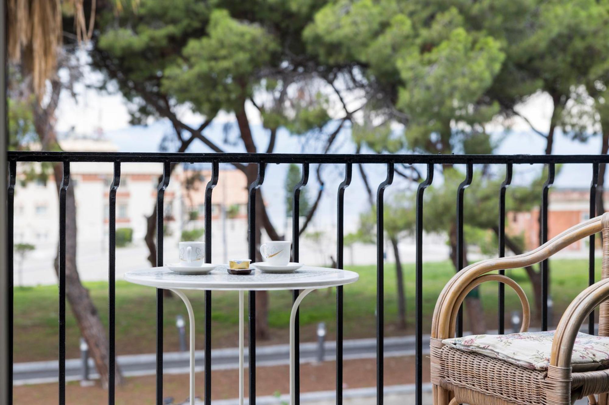 Il Balcone Sullo Stretto Bed & Breakfast Реджо ди Калабрия Екстериор снимка