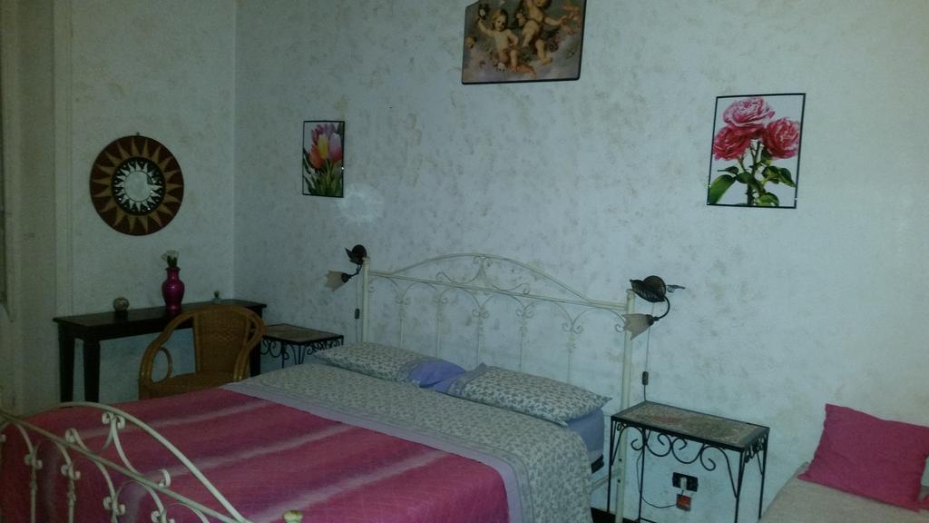 Il Balcone Sullo Stretto Bed & Breakfast Реджо ди Калабрия Стая снимка